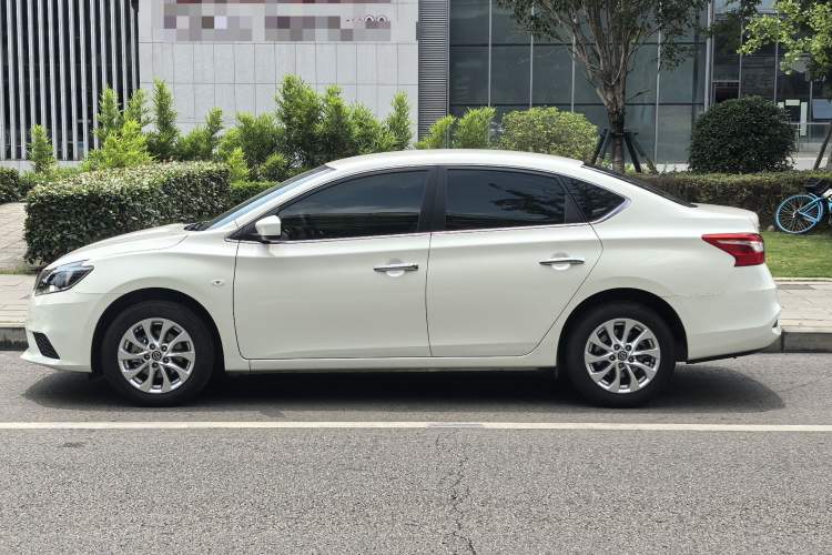 Used Nissan Sylphy 2021 Classic 1.6XL CVT Luxury Edition Exterior 6