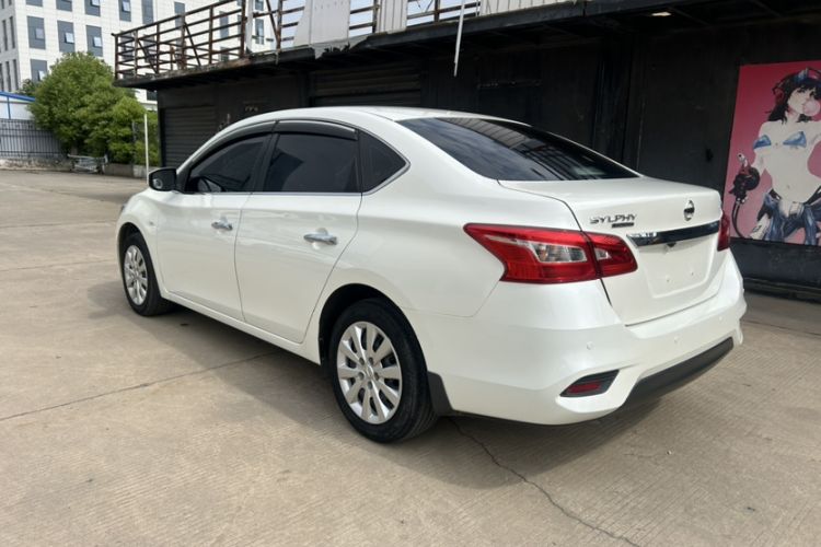 Used Nissan Sylphy 2021 Classic 1.6XE CVT Comfort Edition Exterior 7