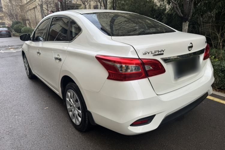 Used Nissan Sylphy 2021 Classic 1.6XE CVT Comfort Edition Exterior 7
