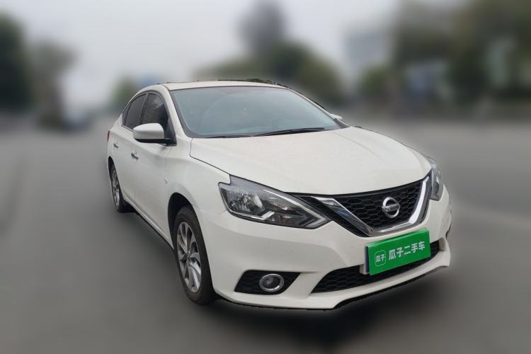 Used Nissan Sylphy 2021 Classic 1.6XL Manual Luxury Edition Front Right 45 Deg