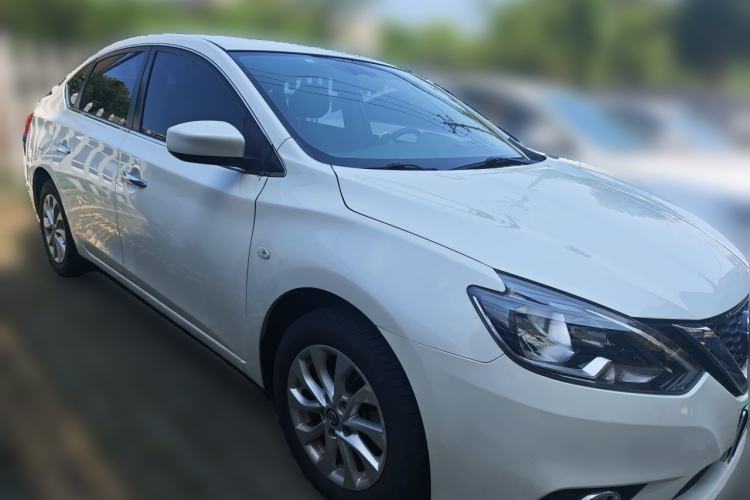 Used Nissan Sylphy 2021 Classic 1.6XL CVT Luxury Edition Front Right 45 Deg