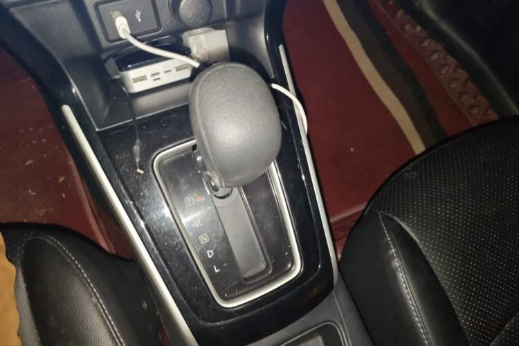 Used Nissan Sylphy 2021 Classic 1.6XL CVT Luxury Edition Gear Lever
