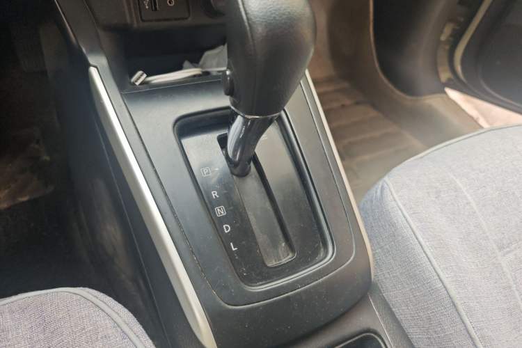 Used Nissan Sylphy 2021 Classic 1.6XE CVT Comfort Edition Gear Lever