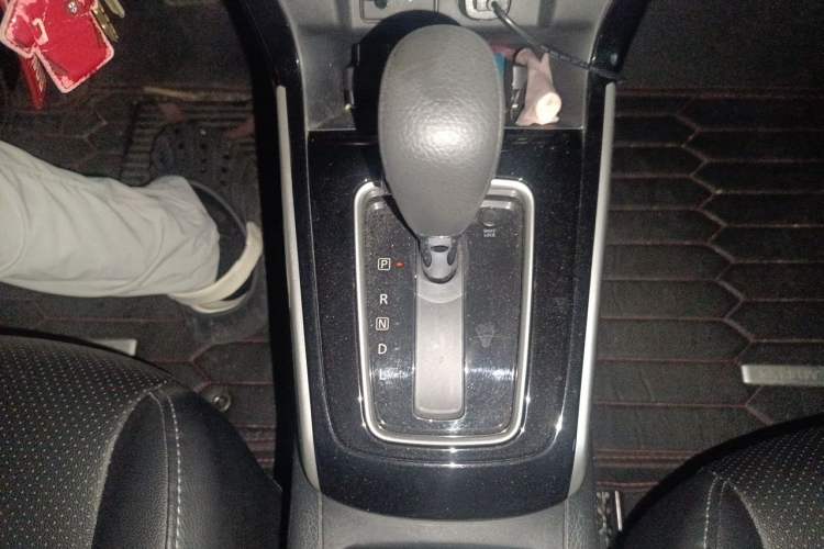 Used Nissan Sylphy 2021 Classic 1.6XL CVT Luxury Edition Gear Lever