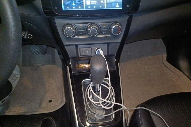 Used Nissan Sylphy 2021 Classic 1.6XL CVT Luxury Edition Gear Lever