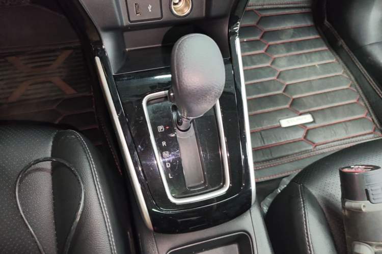 Used Nissan Sylphy 2021 Classic 1.6XL CVT Luxury Edition Gear Lever