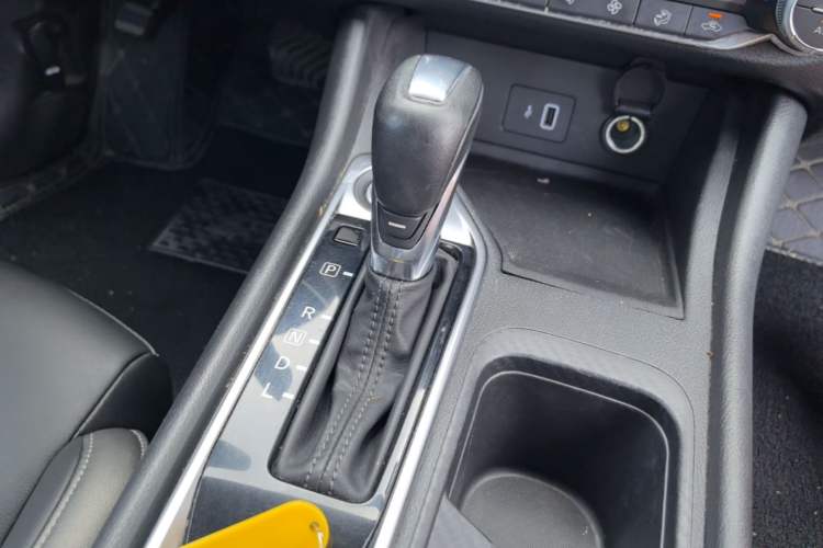 Used Nissan Sylphy 2021 1.6L XL CVT Enjoyment Edition Gear Lever
