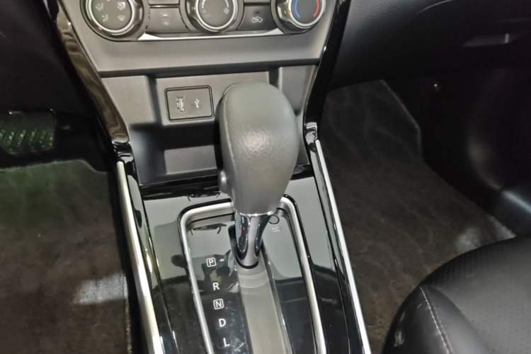 Used Nissan Sylphy 2021 Classic 1.6XL CVT Luxury Edition Gear Lever