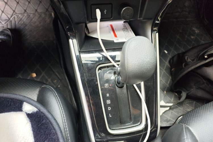 Used Nissan Sylphy 2021 Classic 1.6XL CVT Luxury Edition Gear Lever
