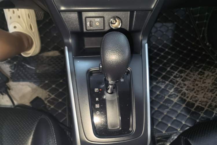 Used Nissan Sylphy 2021 Classic 1.6XE CVT Comfort Edition Gear Lever