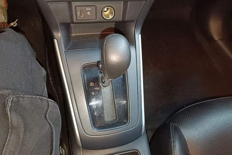 Used Nissan Sylphy 2021 Classic 1.6XE CVT Comfort Edition Gear Lever