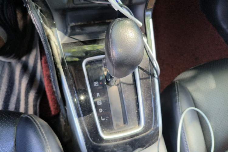 Used Nissan Sylphy 2021 Classic 1.6XL CVT Luxury Edition Gear Lever