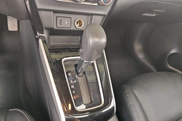 Used Nissan Sylphy 2021 Classic 1.6XL CVT Luxury Edition Gear Lever