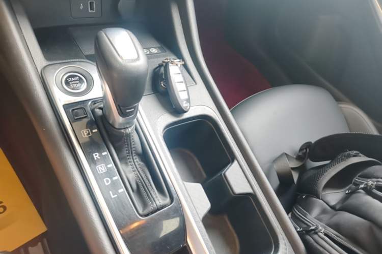 Used Nissan Sylphy 2021 1.6L XL CVT Enjoyment Edition Gear Lever