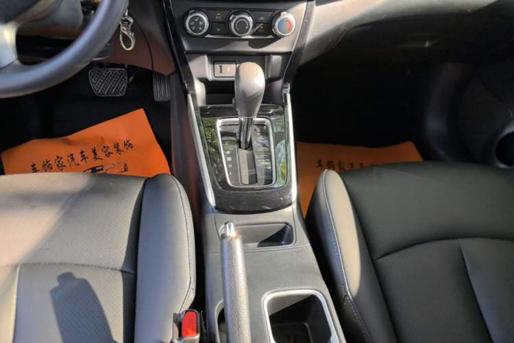 Used Nissan Sylphy 2021 Classic 1.6XL CVT Luxury Edition Gear Lever