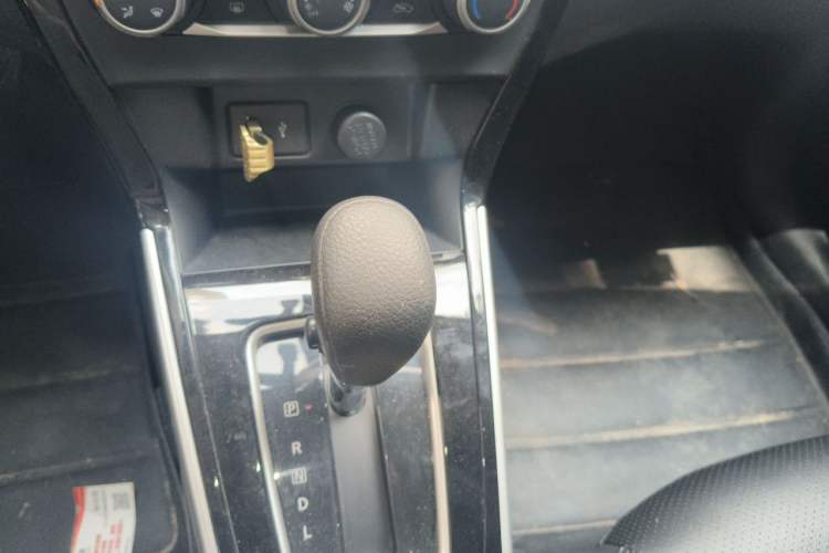 Used Nissan Sylphy 2021 Classic 1.6XL CVT Luxury Edition Gear Lever