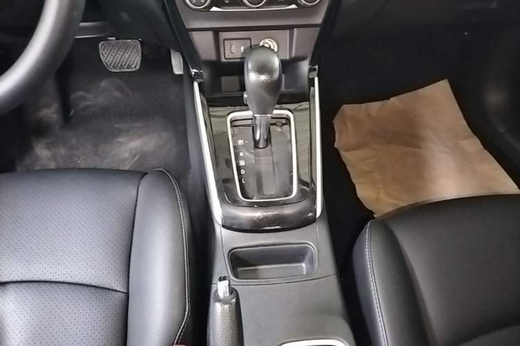 Used Nissan Sylphy 2021 Classic 1.6XL CVT Luxury Edition Gear Lever