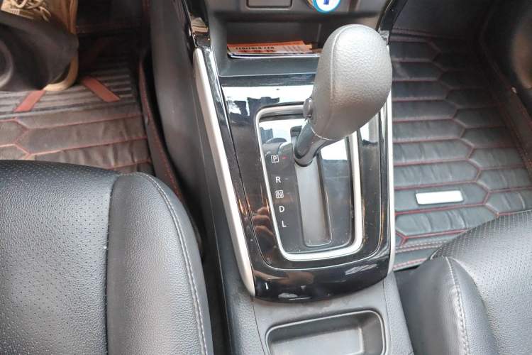 Used Nissan Sylphy 2021 Classic 1.6XL CVT Luxury Edition Gear Lever