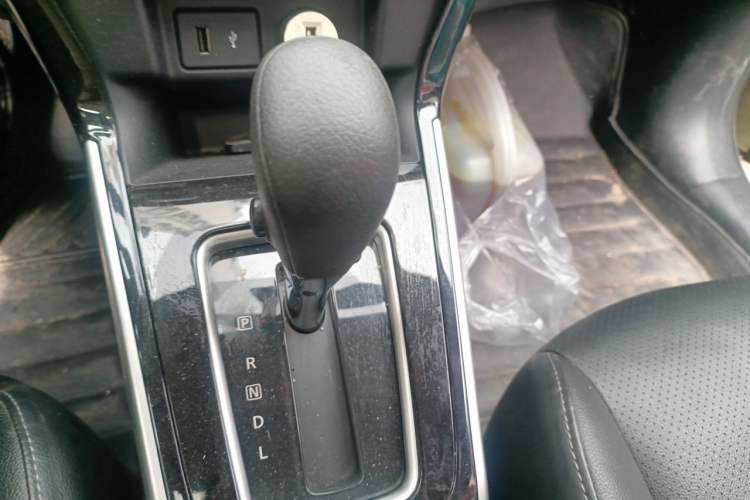 Used Nissan Sylphy 2021 Classic 1.6XL CVT Luxury Edition Gear Lever