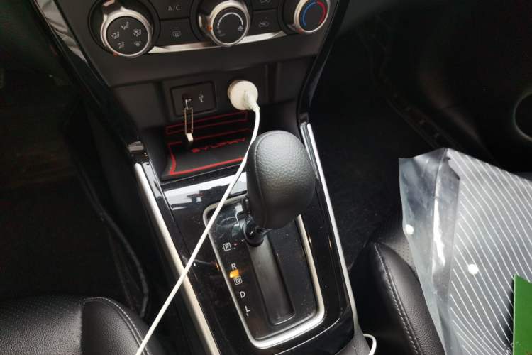 Used Nissan Sylphy 2021 Classic 1.6XL CVT Luxury Edition Gear Lever