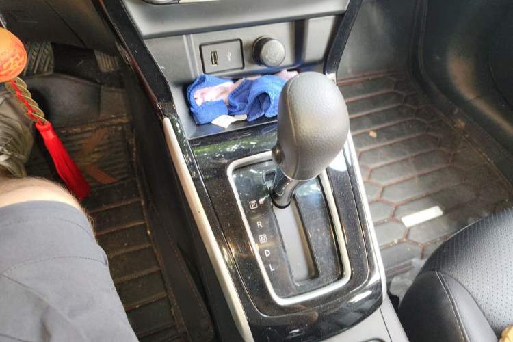Used Nissan Sylphy 2021 Classic 1.6XL CVT Luxury Edition Gear Lever