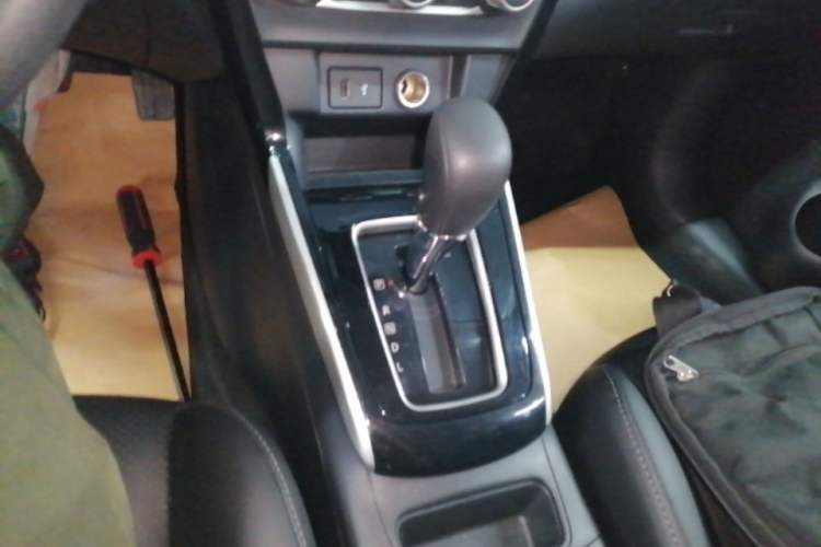 Used Nissan Sylphy 2021 Classic 1.6XL CVT Luxury Edition Gear Lever