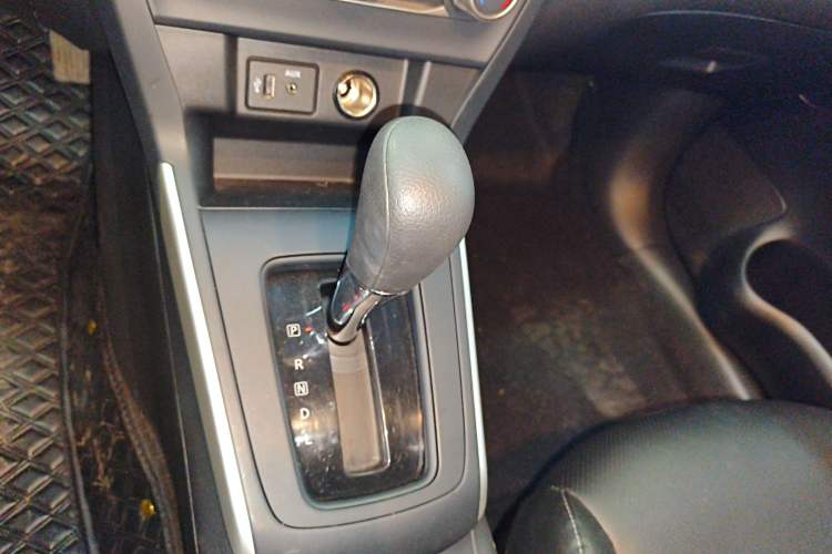 Used Nissan Sylphy 2021 Classic 1.6XE CVT Comfort Edition Gear Lever