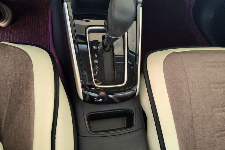 Used Nissan Sylphy 2021 Classic 1.6XL CVT Luxury Edition Gear Lever