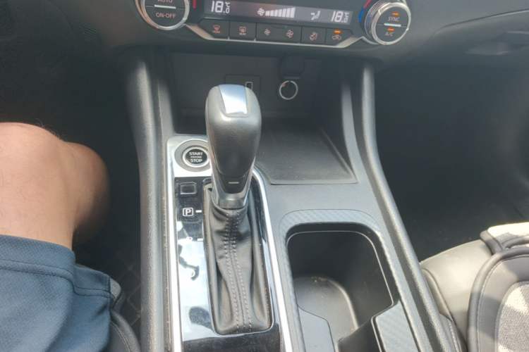 Used Nissan Sylphy 2021 1.6L XL CVT Enjoyment Edition Gear Lever