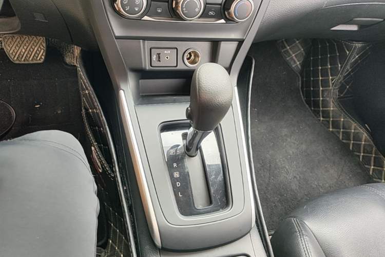 Used Nissan Sylphy 2021 Classic 1.6XE CVT Comfort Edition Gear Lever