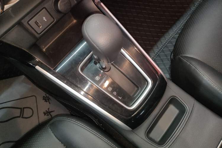 Used Nissan Sylphy 2021 Classic 1.6XL CVT Luxury Edition Gear Lever