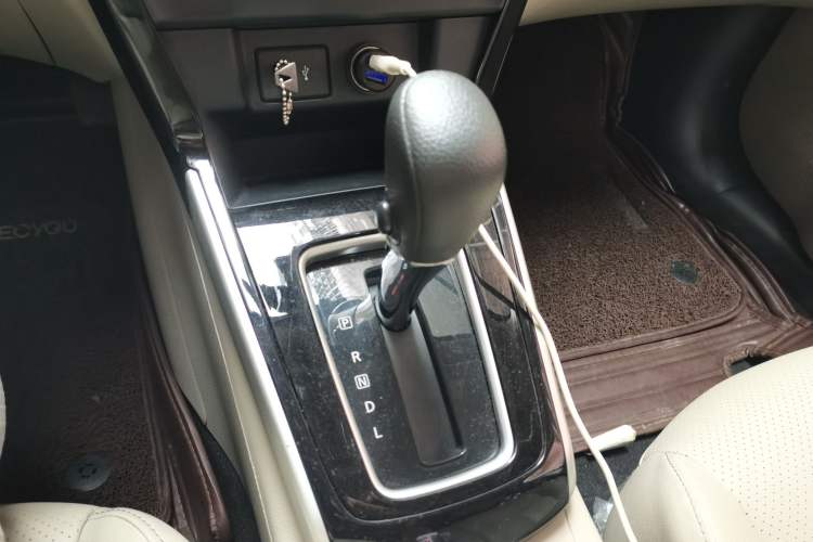 Used Nissan Sylphy 2021 Classic 1.6XL CVT Luxury Edition Gear Lever