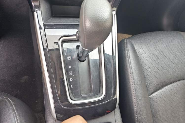 Used Nissan Sylphy 2021 Classic 1.6XL CVT Luxury Edition Gear Lever
