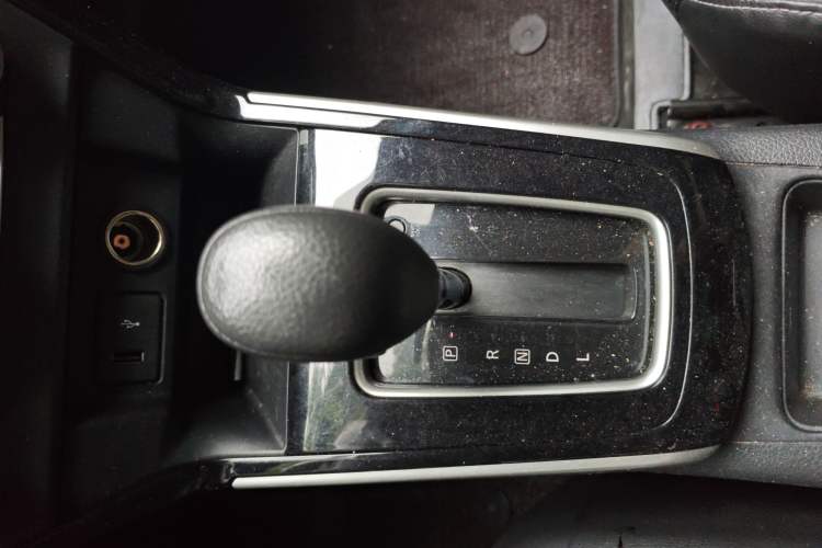 Used Nissan Sylphy 2021 Classic 1.6XL CVT Luxury Edition Gear Lever