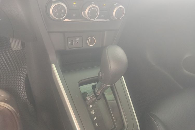 Used Nissan Sylphy 2021 Classic 1.6XL CVT Luxury Edition Gear Lever