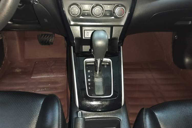 Used Nissan Sylphy 2021 Classic 1.6XL CVT Luxury Edition Gear Lever