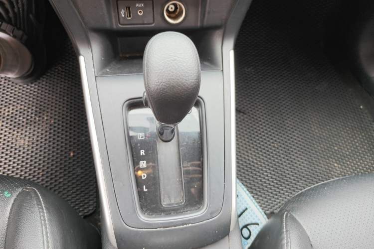 Used Nissan Sylphy 2021 Classic 1.6XE CVT Exclusive Edition Gear Lever