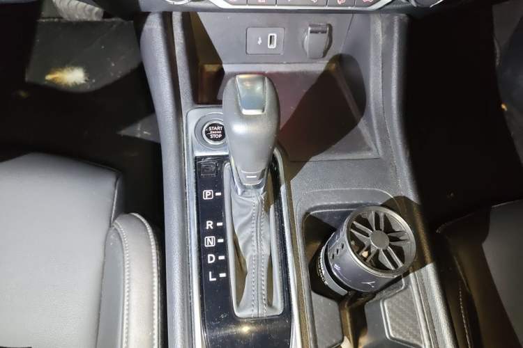 Used Nissan Sylphy 2021 1.6L XL CVT Enjoyment Edition Gear Lever