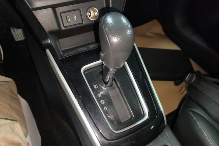 Used Nissan Sylphy 2021 Classic 1.6XL CVT Luxury Edition Gear Lever