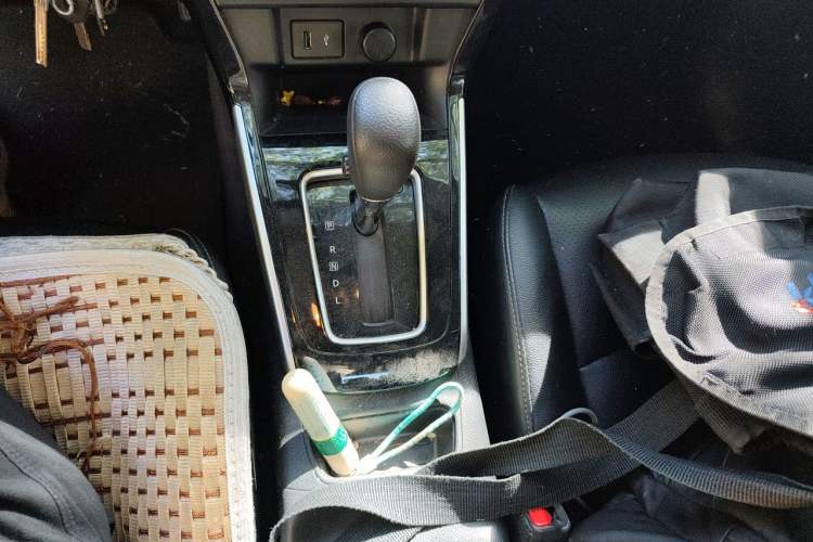 Used Nissan Sylphy 2021 Classic 1.6XL CVT Luxury Edition Gear Lever