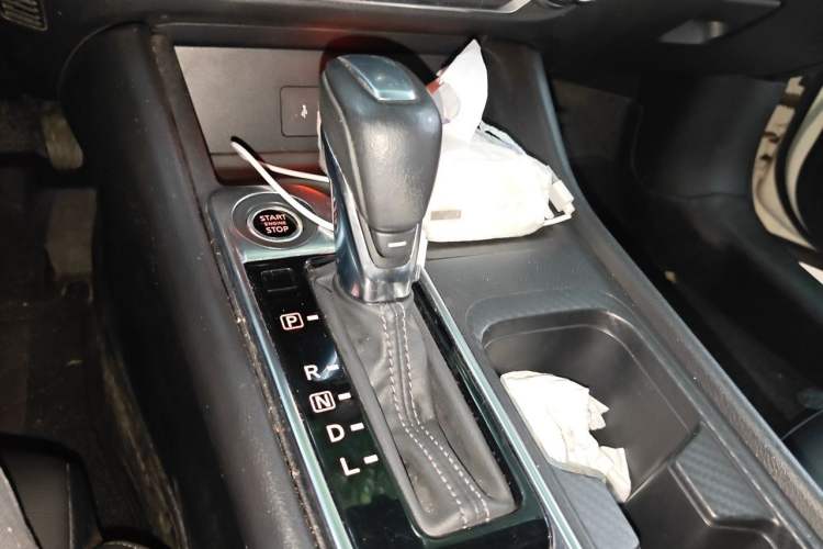 Used Nissan Sylphy 2021 Classic 1.6XL CVT Luxury Edition Gear Lever