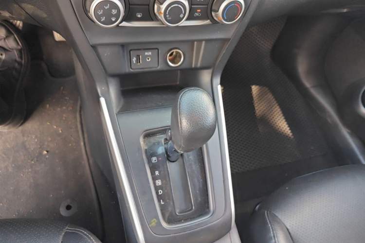 Used Nissan Sylphy 2021 Classic 1.6XE CVT Comfort Edition Gear Lever