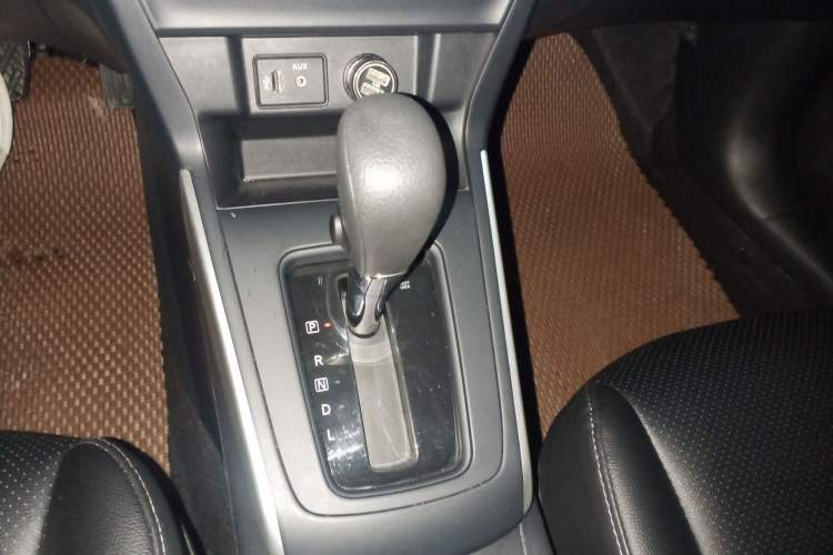 Used Nissan Sylphy 2021 Classic 1.6XE CVT Comfort Edition Gear Lever