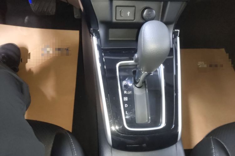 Used Nissan Sylphy 2021 Classic 1.6XL CVT Luxury Edition Gear Lever