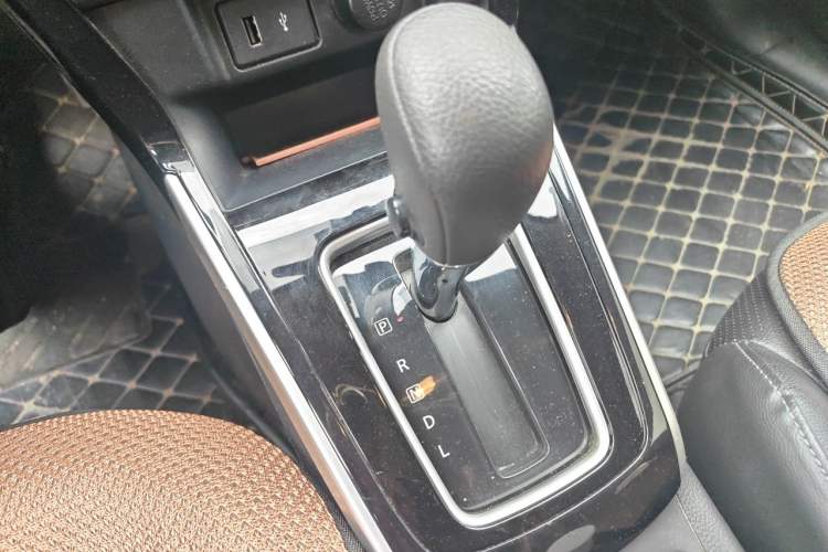Used Nissan Sylphy 2021 Classic 1.6XL CVT Luxury Edition Gear Lever