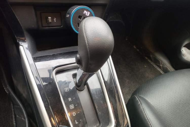 Used Nissan Sylphy 2021 Classic 1.6XL CVT Luxury Edition Gear Lever