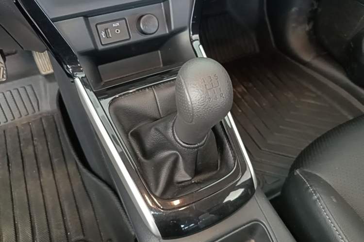 Used Nissan Sylphy 2021 Classic 1.6XL Manual Luxury Edition Gear Lever