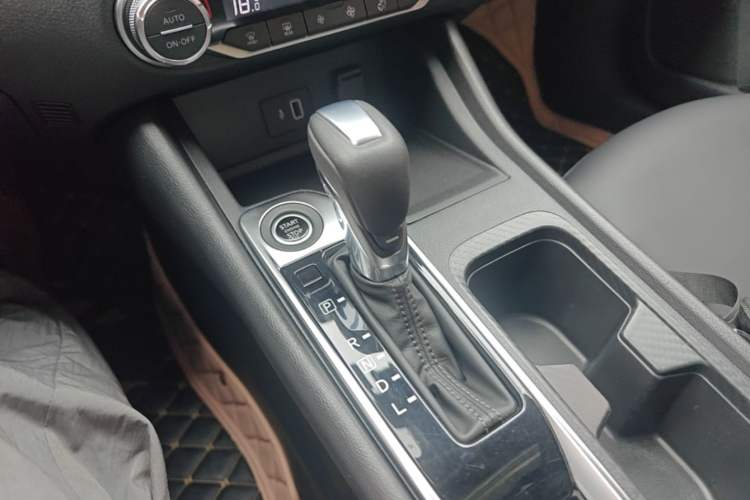 Used Nissan Sylphy 2021 1.6L XL CVT Enjoyment Edition Gear Lever