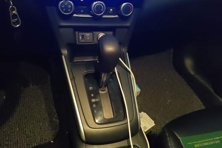 Used Nissan Sylphy 2021 Classic 1.6XE CVT Comfort Edition Gear Lever