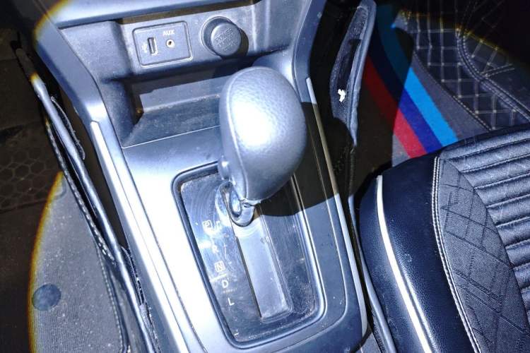 Used Nissan Sylphy 2021 Classic 1.6XE CVT Comfort Edition Gear Lever